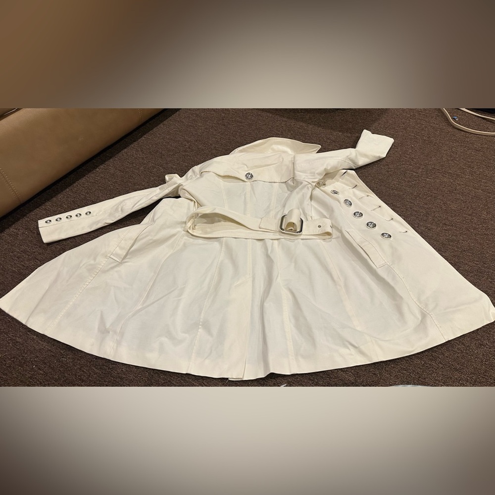 New York & Co Women's S Elegant Cream Women's Trench Coat Silver buttons belt - Picture 6 of 7